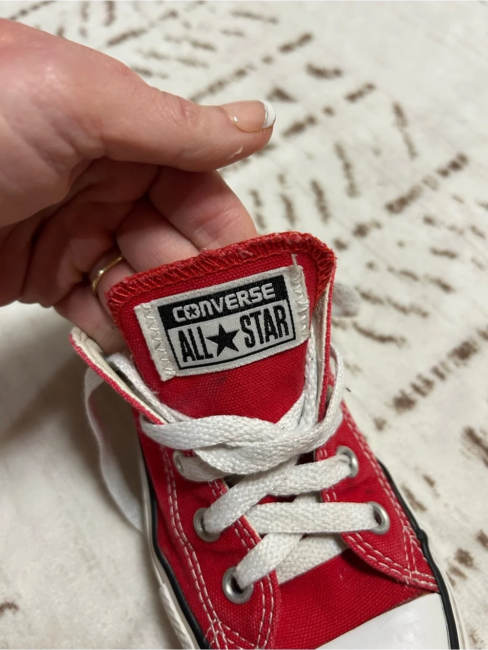 Converse Chuck Taylor All Star Red Low Top Sneakers Youth Size 13 Unisex